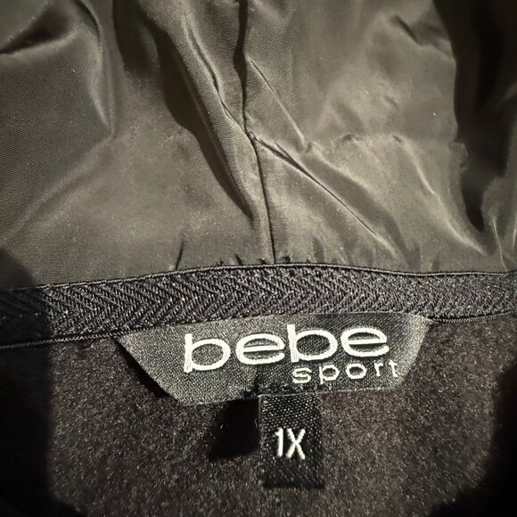 Bebe Sport Women's black long sleeve pullover hoodie; Size 1X - Picture 3 of 7